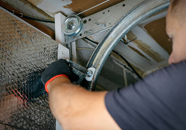 Affordable Garage Door Roller Replacement solutions in Crystal Lake, FL